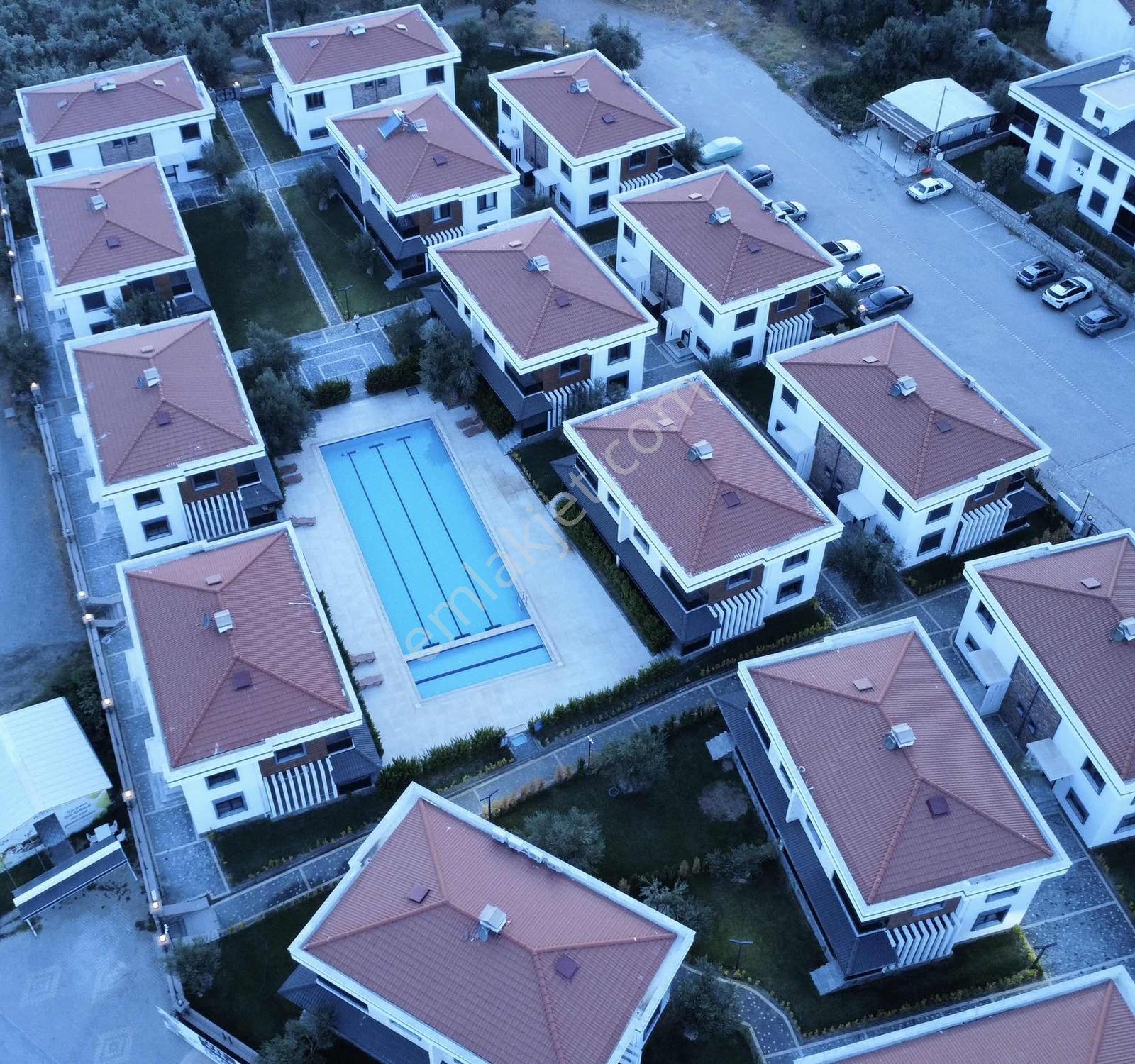 Sv Gayrimenkulden 3+1 Lüx Sitede Villa Denize 500mt - Görsel 32