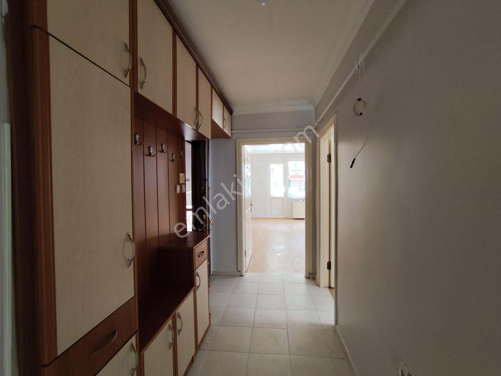 Elfi Den Plevne Mah. Kiralık Asansörlü 3+1 Daire - Görsel 14