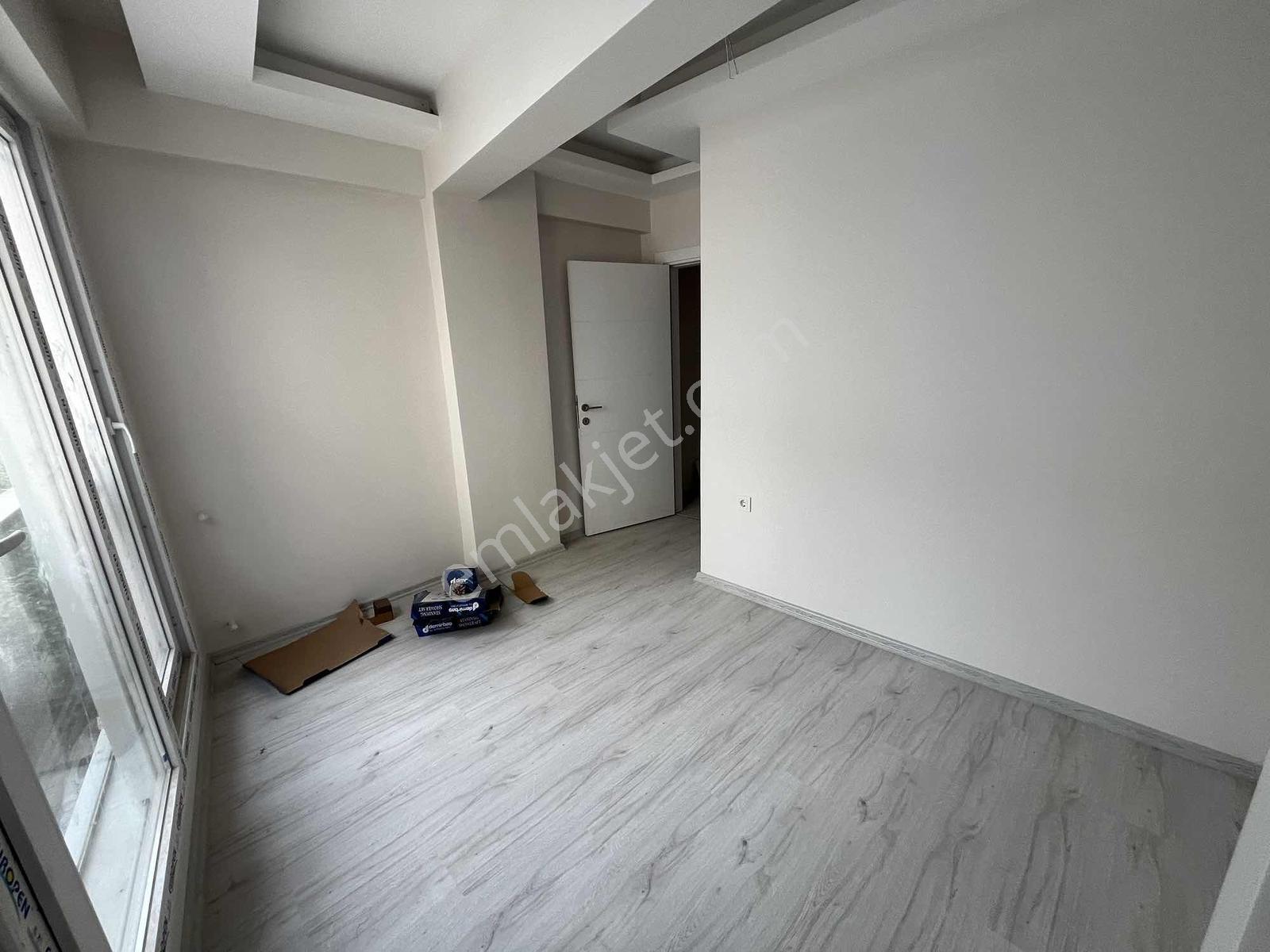 Ege Üniversitesi Yakın Çift Cephe Satılık Lüx Daire - Görsel 18