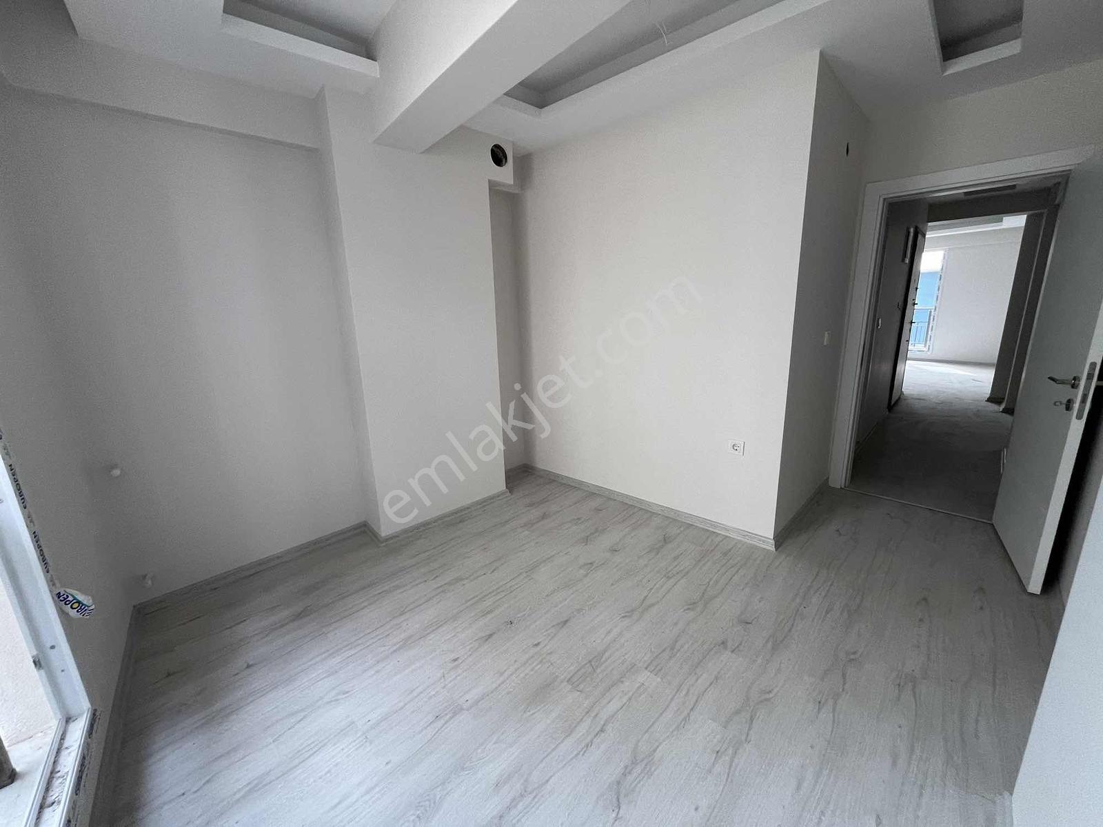 Ege Üniversitesi Yakın Çift Cephe Satılık Lüx Daire - Görsel 11