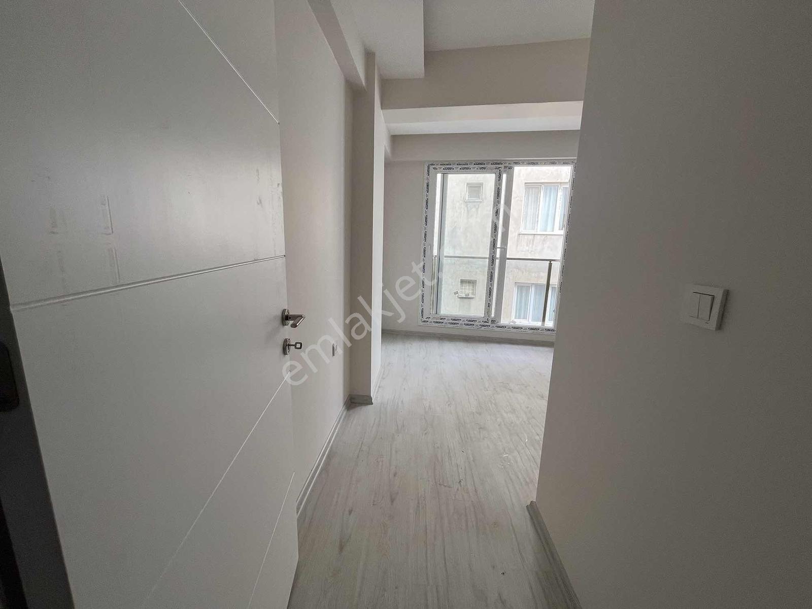 Ege Üniversitesi Yakın Çift Cephe Satılık Lüx Daire - Görsel 22