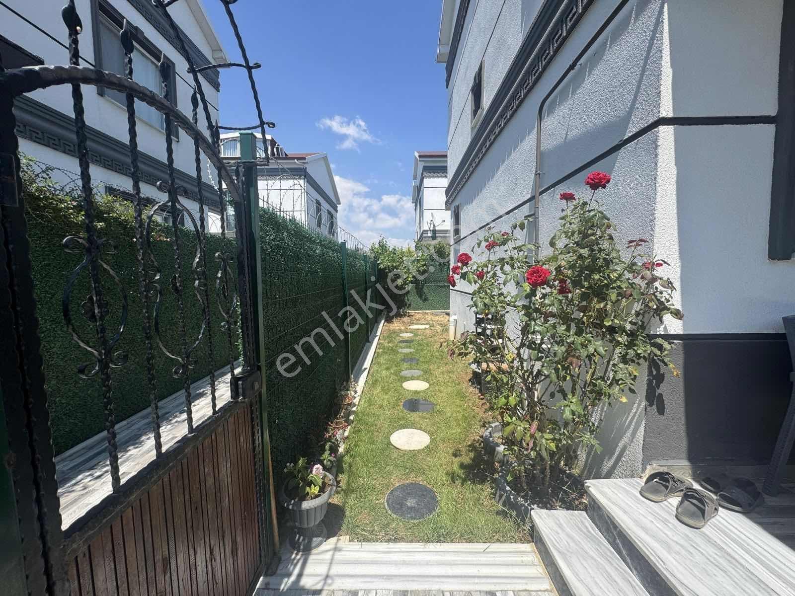 #mega Yapı# Yeniçiftlikte 4+1 Müstakil Geniş Bahçeli Villa - Görsel 29
