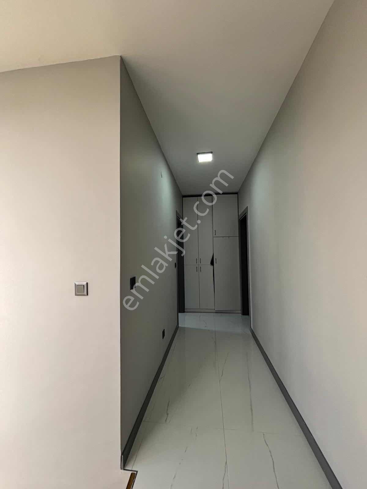 Kuşadası Özel Havuzlu | Bahçeli | Kısmi Eşyalı 4+1 Satılık Villa - Görsel 28