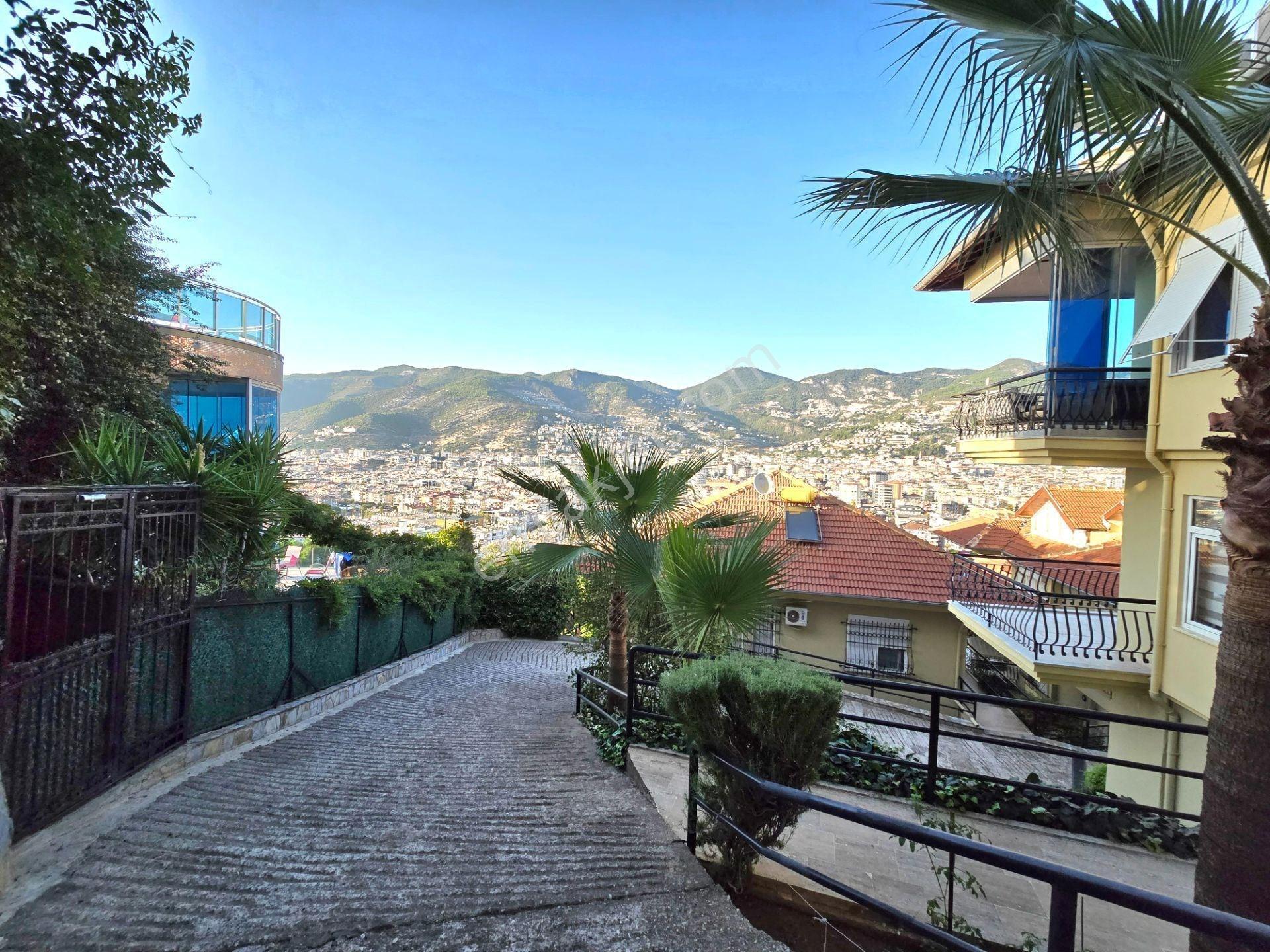 Alanya’nın Tarihi Bölgesinde Daire — Tüm Şehre Panoramik Manzara - Görsel 14