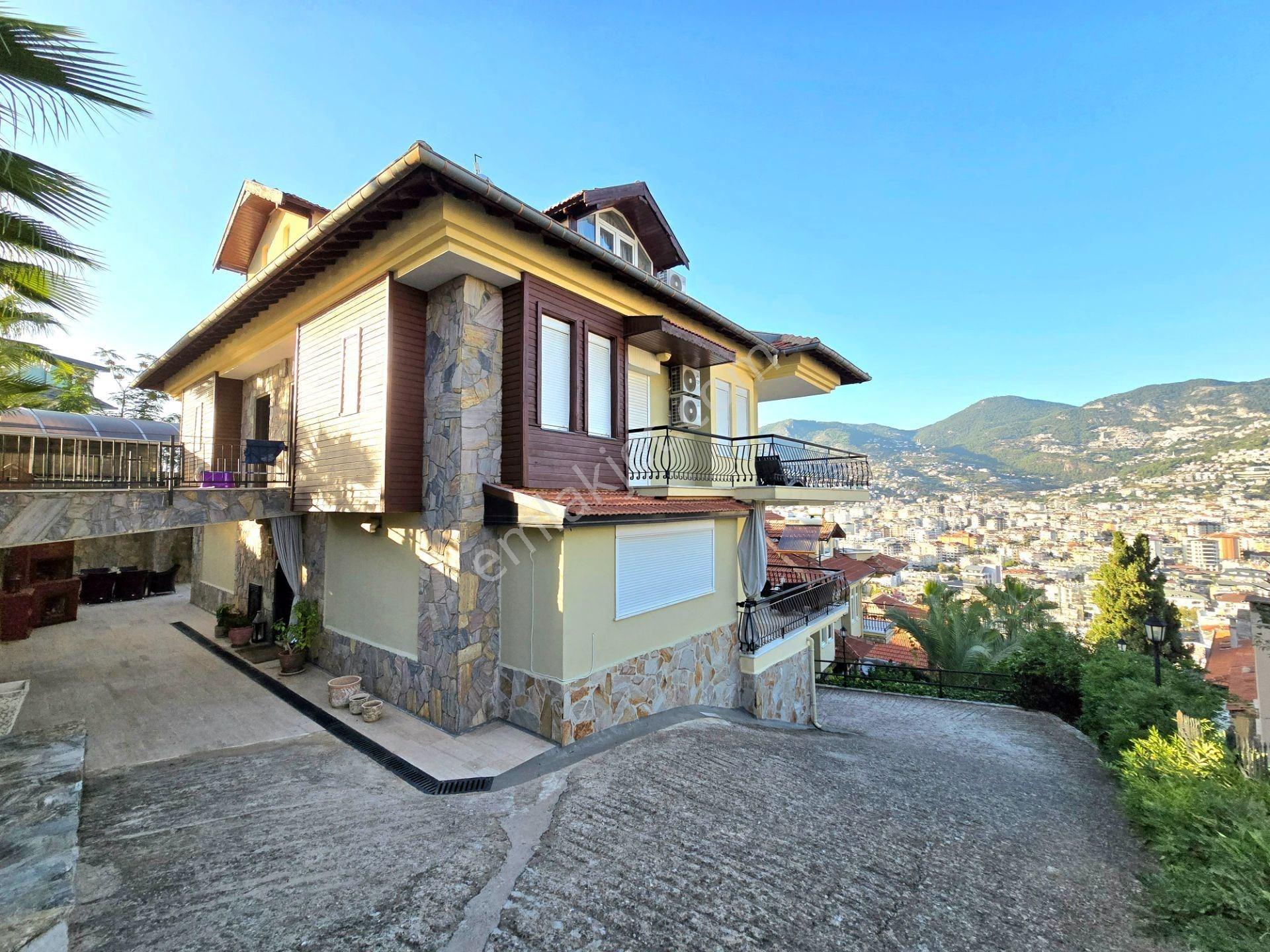 Alanya’nın Tarihi Bölgesinde Daire — Tüm Şehre Panoramik Manzara - Görsel 12
