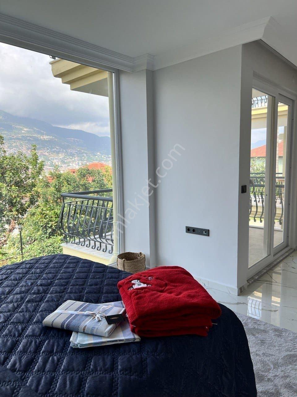 Alanya’nın Tarihi Bölgesinde Daire — Tüm Şehre Panoramik Manzara - Görsel 3