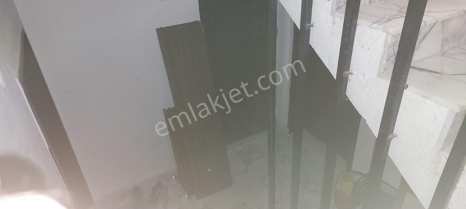Kuşadası Hacıfeyzulah Mh Kiralık.50m2 Depo Bodrumkat. - Görsel 8