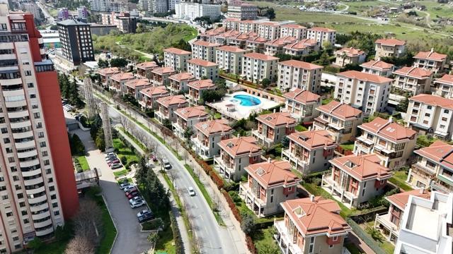 Bahçeşehir Kuzu Spradon Satılık Bahçeli 6+2 Villa - Görsel 32