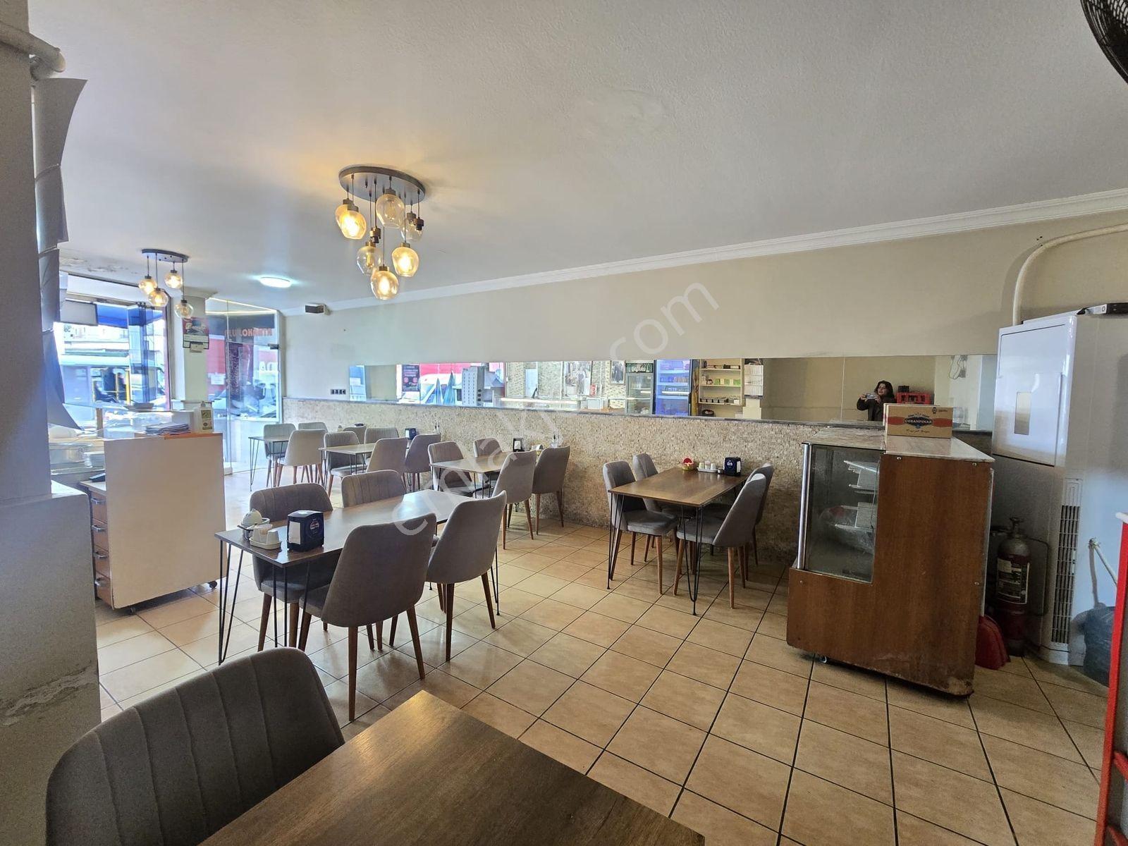 Pendik Velibaba Ana Cadde Üzerinde Devren Kiralık İşlek Lokanta
