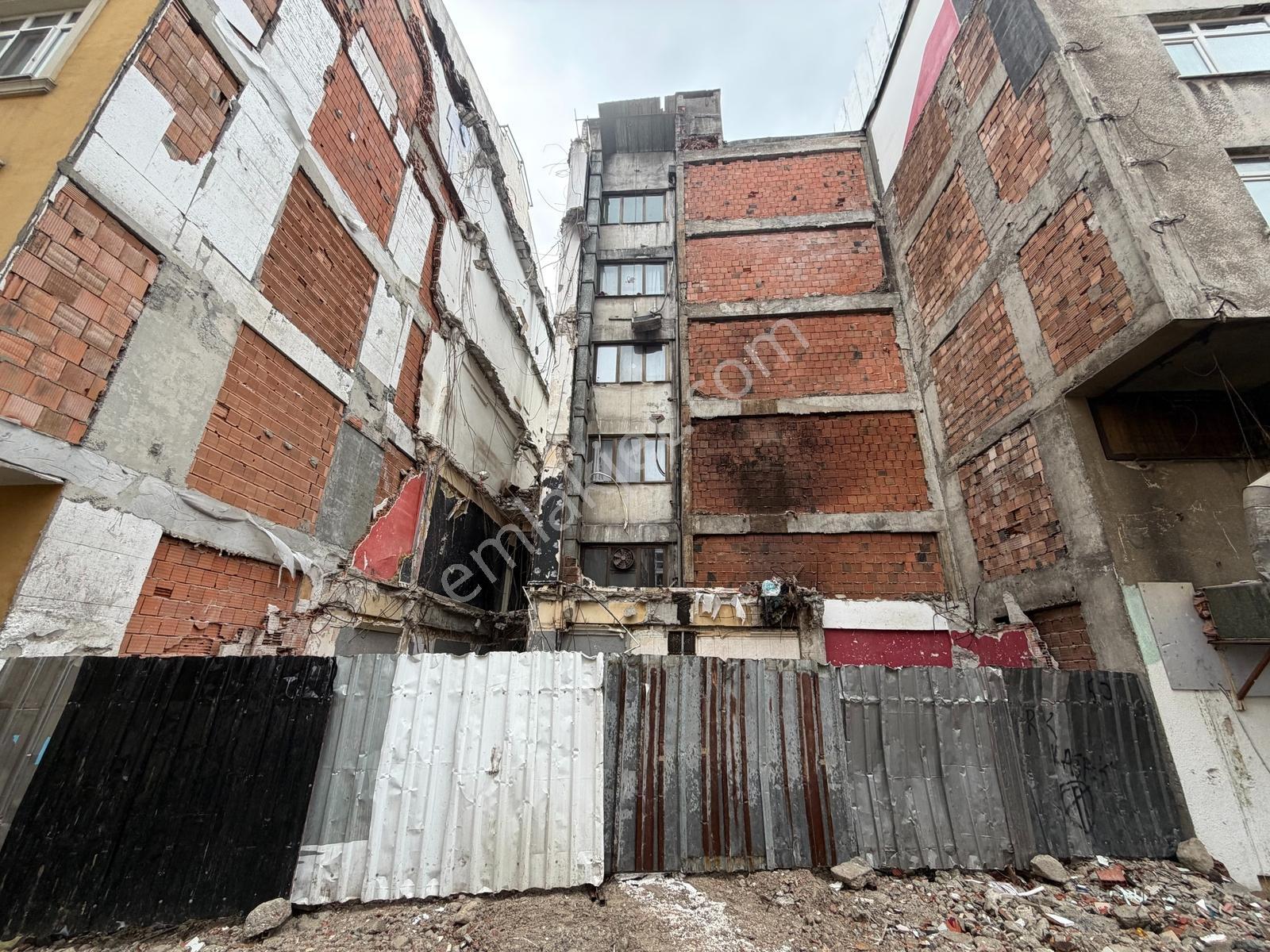 Zeytinburnu Merv Caddesi Emsal Transferıne Uygun 154 M2 Arsa