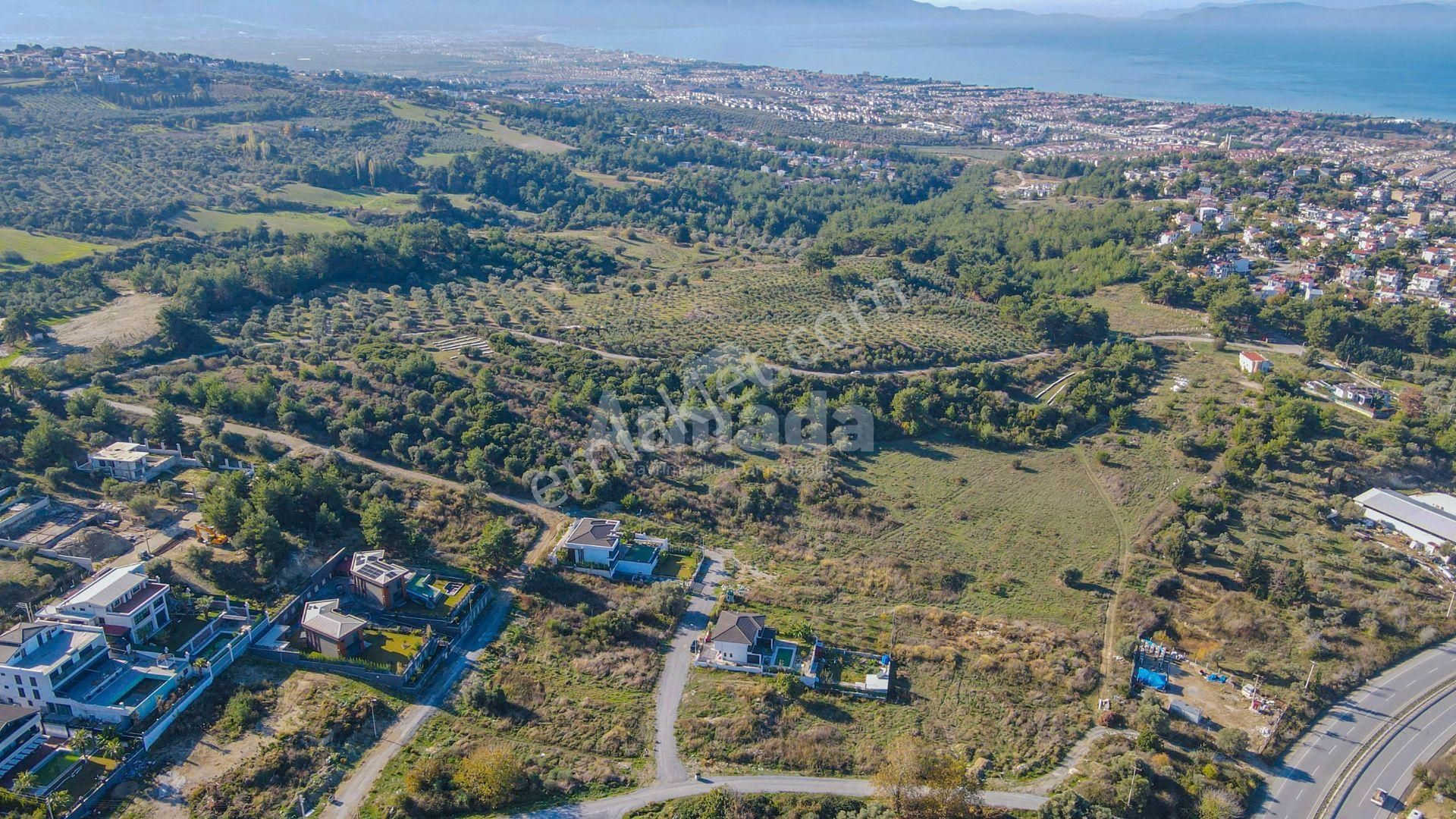 Kuşadasında Nadir Büyüklükte Yatırımlık Arsa - Görsel 8