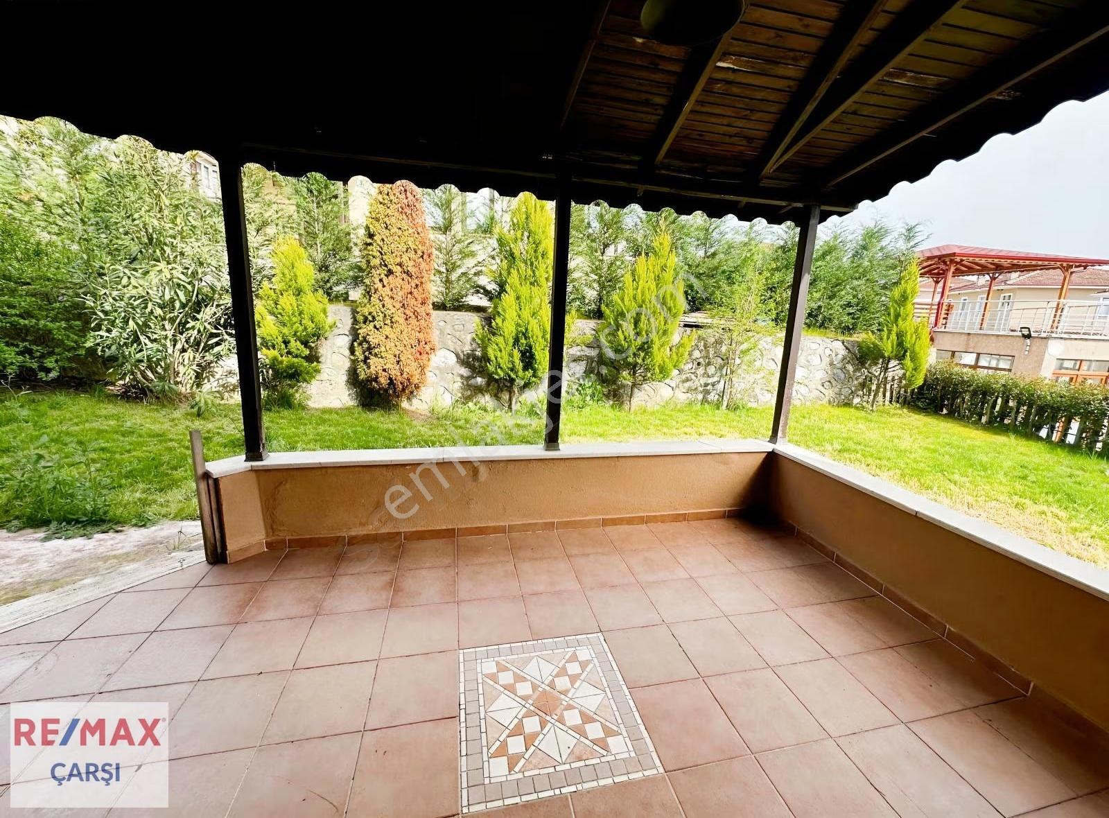 Deniz Kabuğu Evlerinde Havuzlu Site İçinde Müstakil 4+1 Villa - Görsel 14