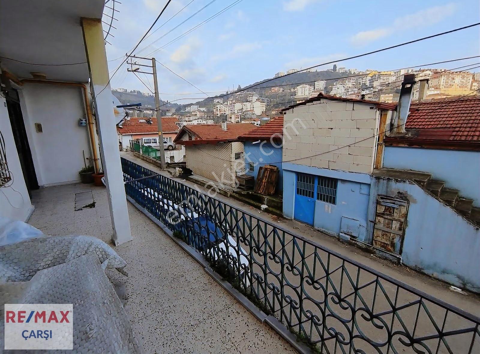 Remax Çarşı'dan Gültepede 3+1 Eşyalı Kiralık Daire - Görsel 12