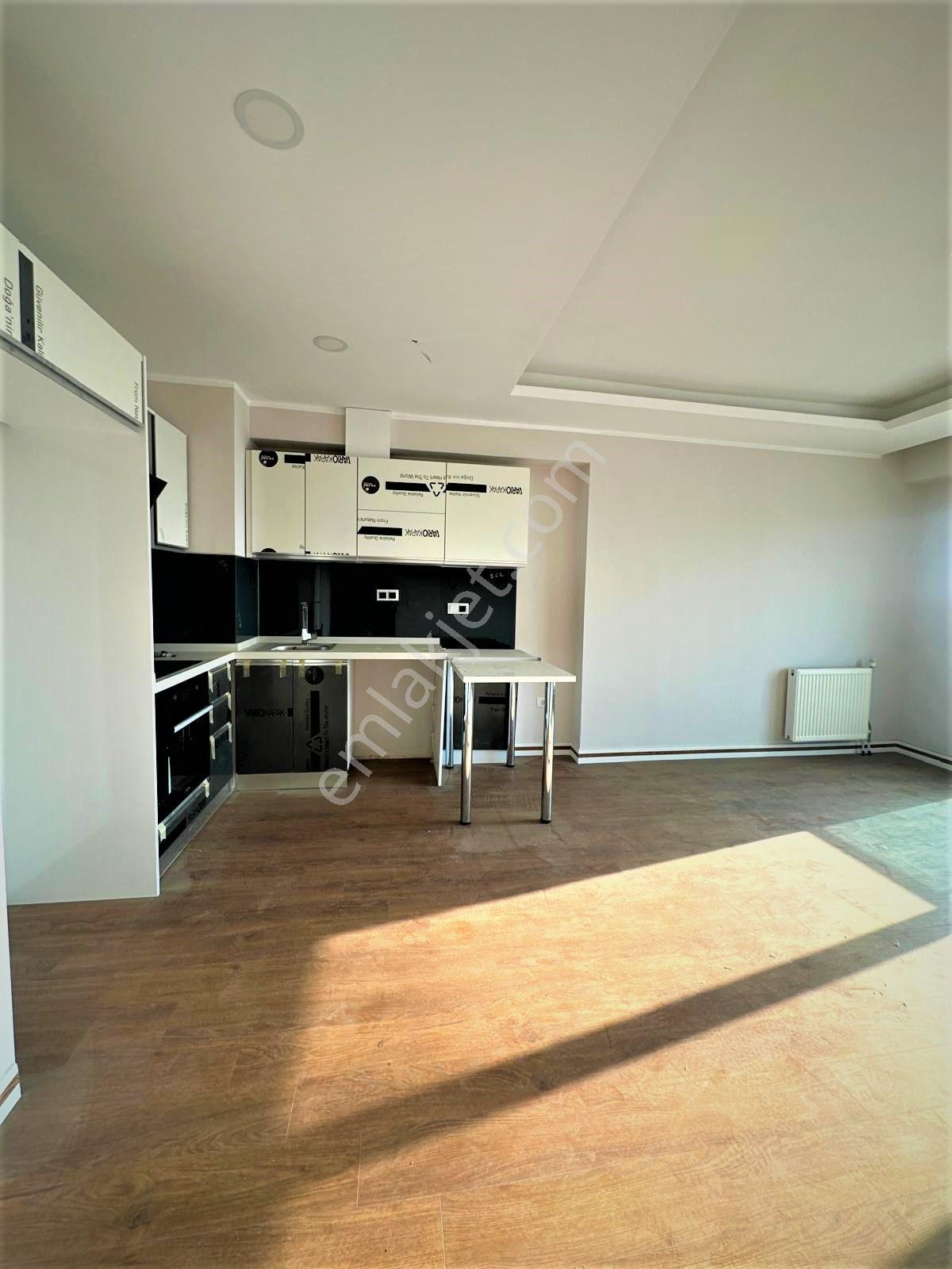 Bahçeşehir 1+1 Satılık Rezidans Remax Murat Altayalar'dan - Görsel 2