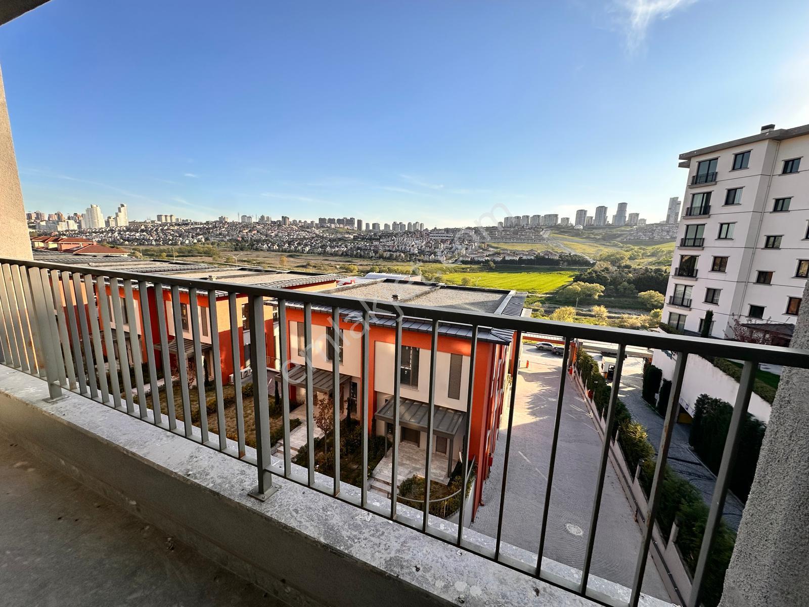 Liv Bahçeşehir'de Kiralık 4+1 Sıfır Daire - Görsel 11