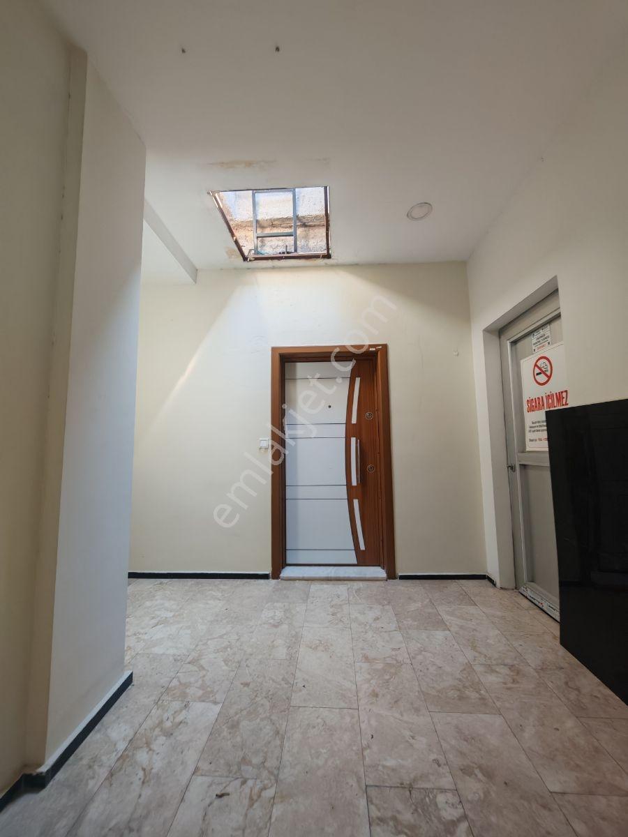 Merkez'de Çınar Merkez Bankası Yakını Kiralık*teraslı *1+1 Ofis* - Görsel 24