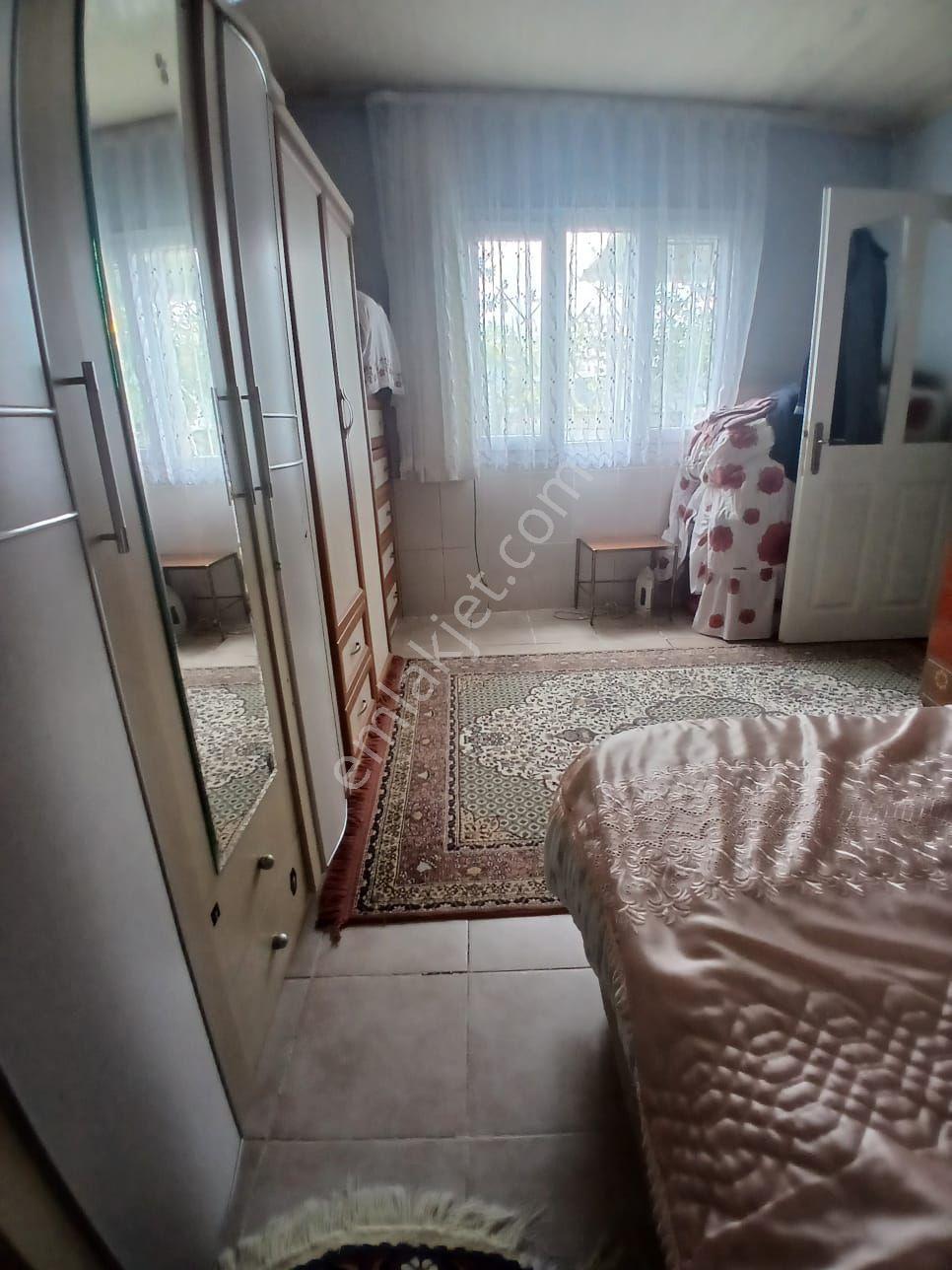 İzmir Bayındır Çırpıda 850m2 Arsa İçinde 3+1 Ev Satılık - Görsel 7