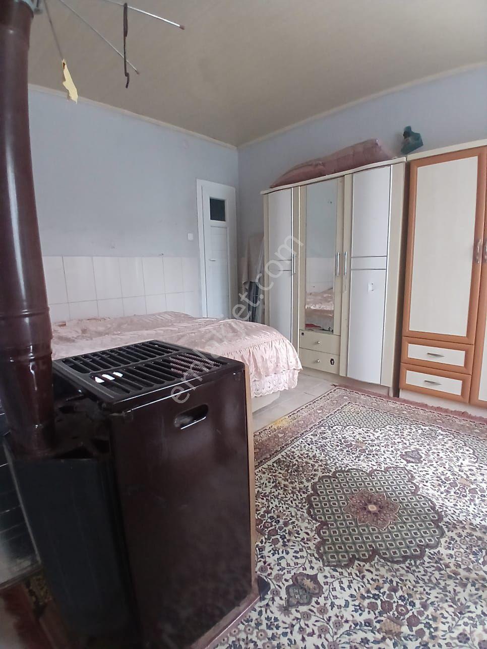 İzmir Bayındır Çırpıda 850m2 Arsa İçinde 3+1 Ev Satılık - Görsel 9