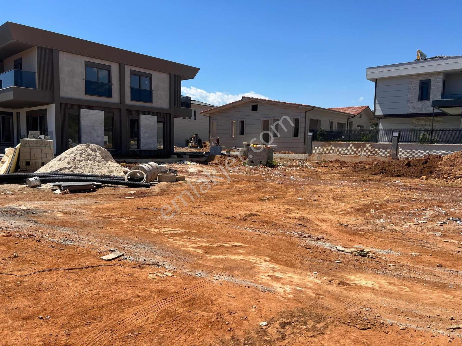 Realty Sıradışı'ndan Döşemealtı Yalınlı'da Satılık 420m2 Arsa - Görsel 2