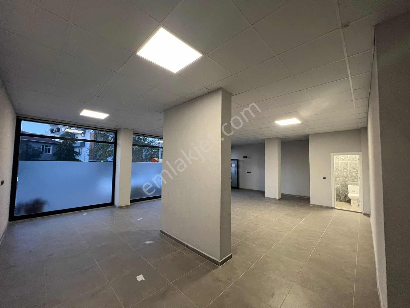 Fatih Sultan Mehmet Mah. Ana Cadde Üzeri 80 M² Kiralık Dükkan - Görsel 2