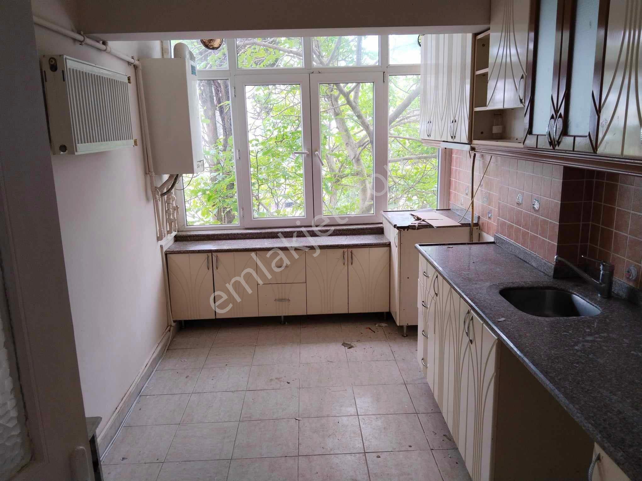 Çorluda Kiralık Daire Bahçeli Evlerde 2. Kat 2+1-100m2