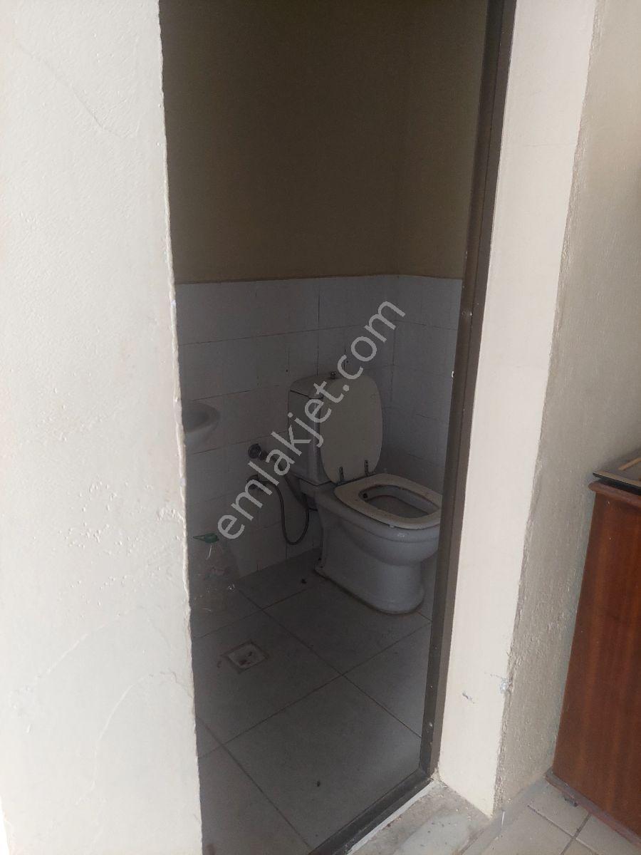 Yeşil Mahalle'de 45 M2+ 30 M2 Batarlı Satılık Dükkan - Görsel 6