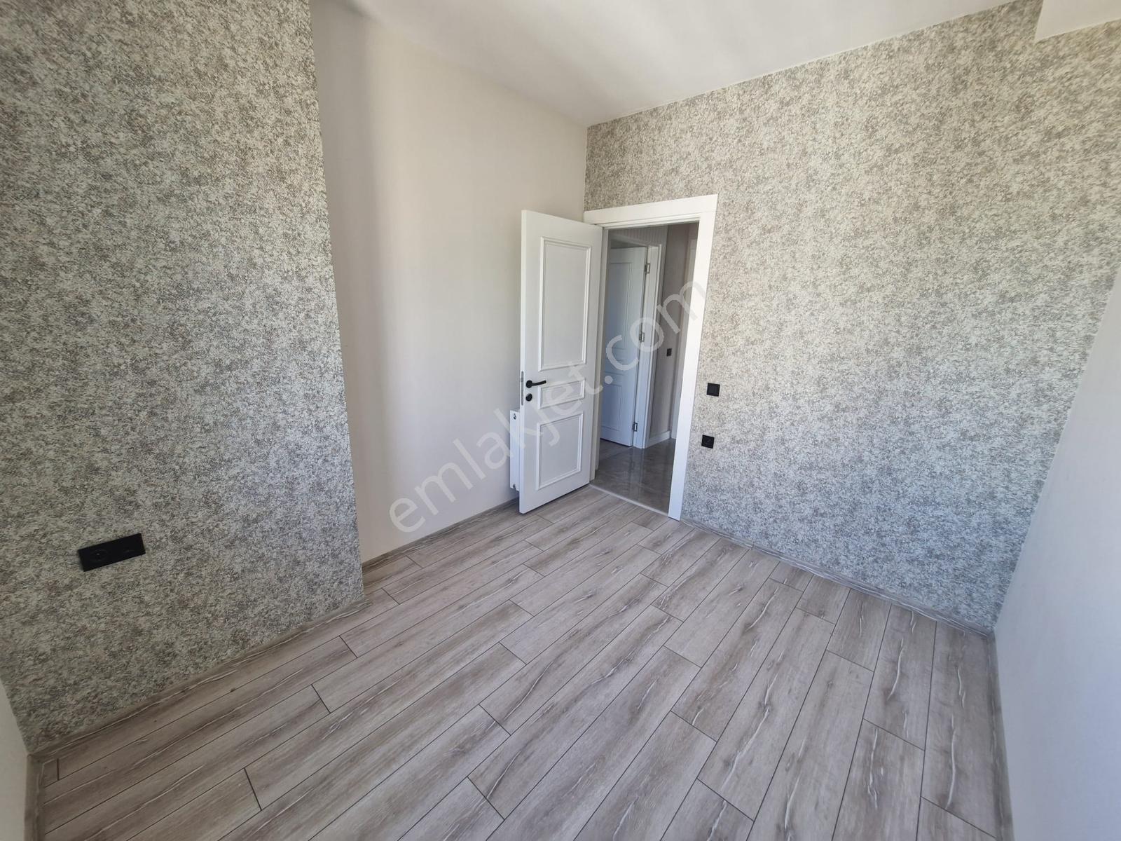 Fırat Plaza Mezitli Akdeniz'de 2,5+1 Satılık Daire Ara Kat - Görsel 15