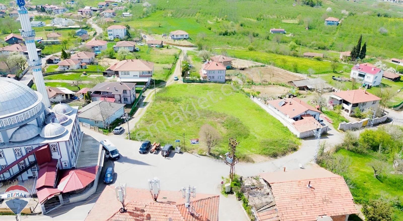 Remax Rıdvan Gedikten Satılık 2544 M2 Ticari + Konut İmarlı Arsa - Görsel 3
