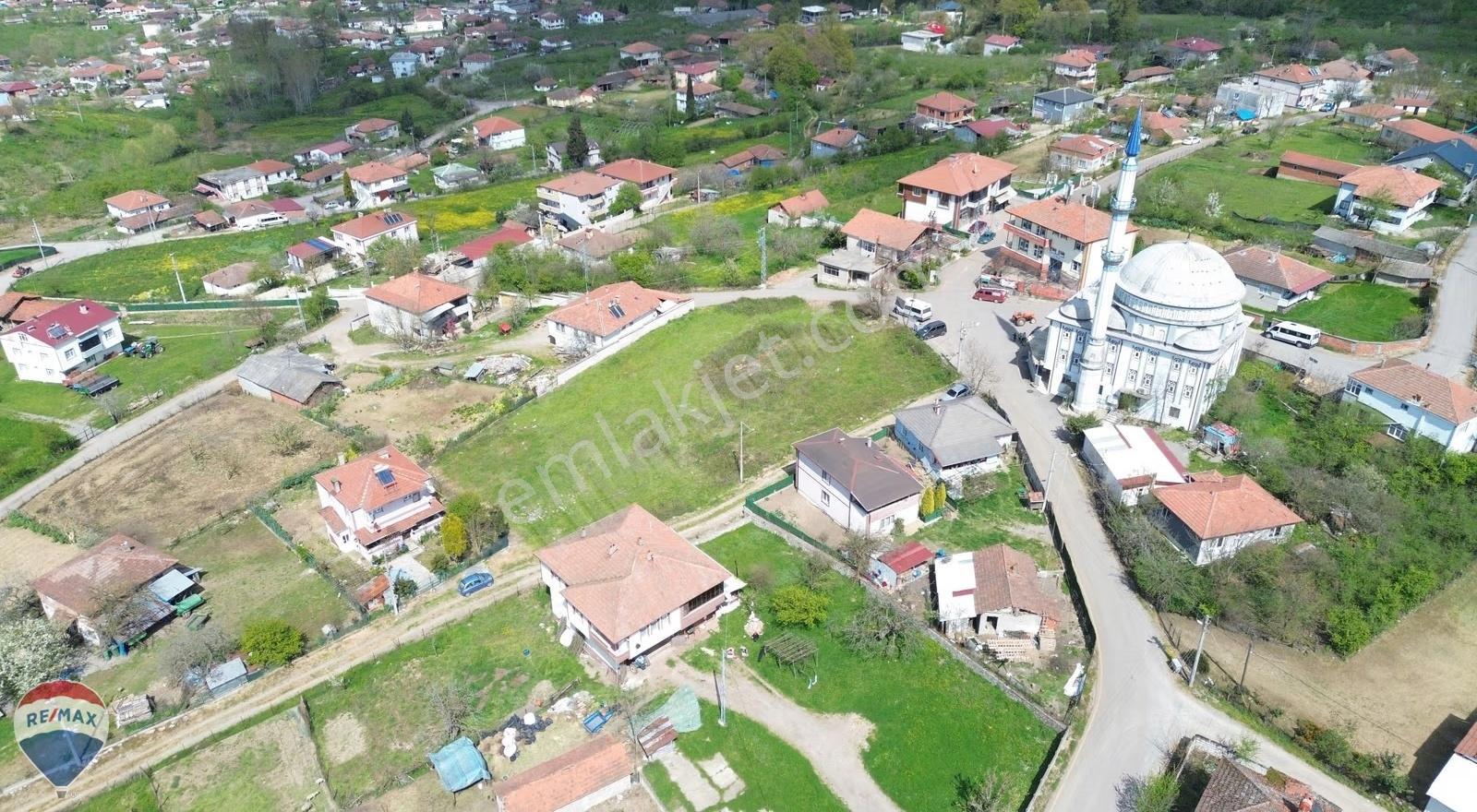 Remax Rıdvan Gedikten Satılık 2544 M2 Ticari + Konut İmarlı Arsa - Görsel 4