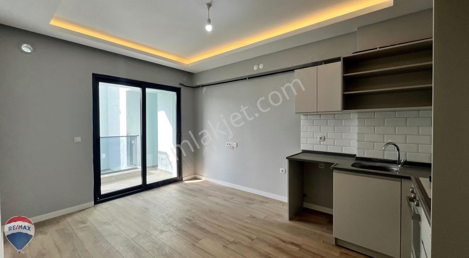Remax Maviden Stüdyo99 Projesinde 1+1 54 M2 Asansörlü Daire - Görsel 17