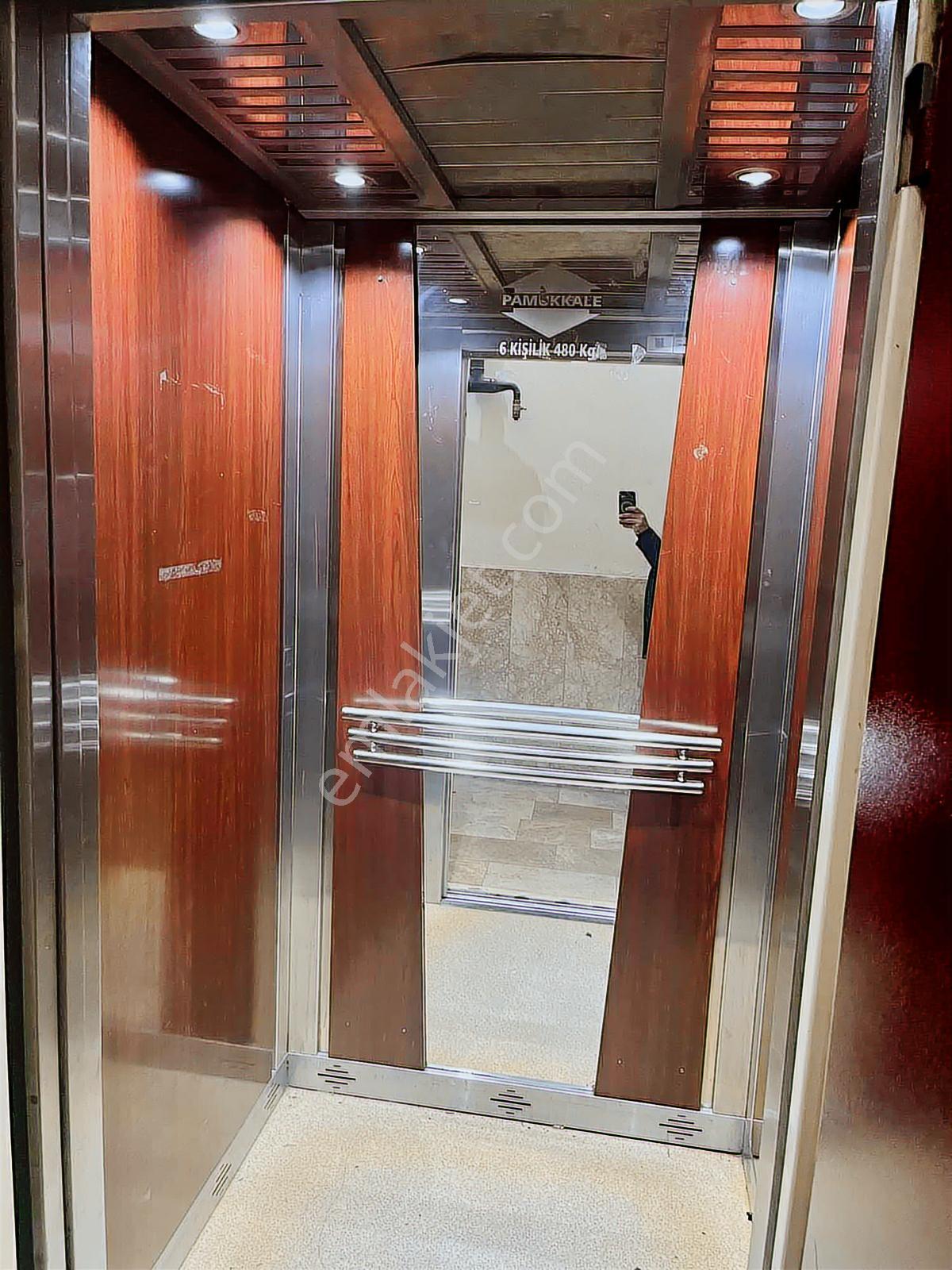 Devlet Hastanesı Karşısı 150 M2 Ön Cephe Asansörlü Daire!!! - Görsel 15