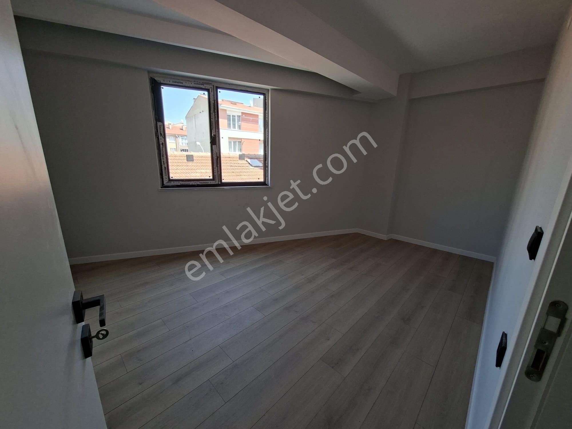 Recep Ümitten Derman Cad.sinde Satılık Super Lux 3+1 Ferah Daire - Görsel 17