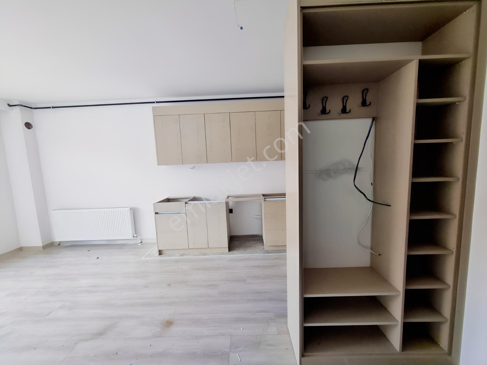 Yenikentte Kiralık 1+1 Katta Daire - Görsel 7