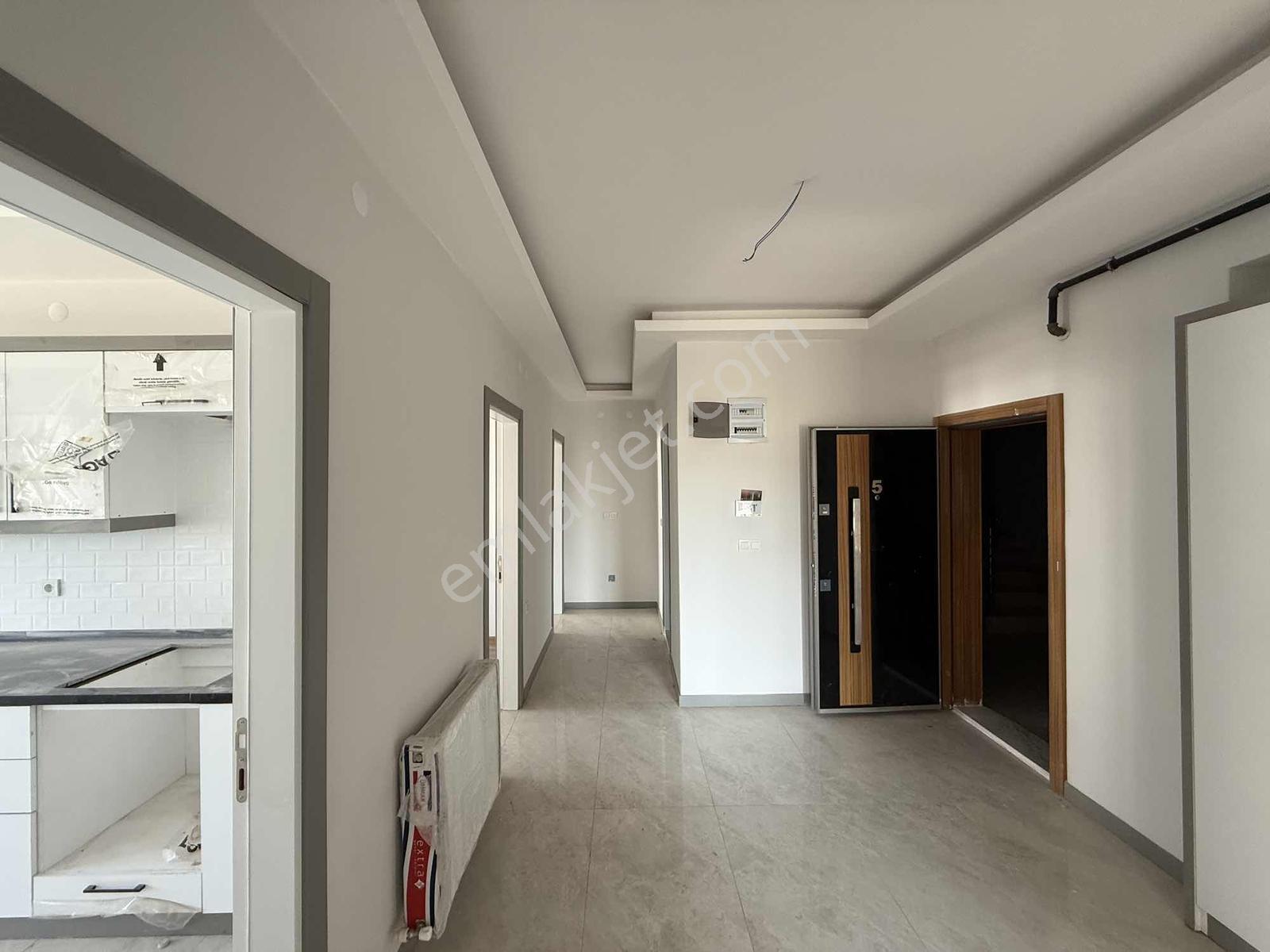 Uygan'dan Muratbey Mah. 3+1 155m² 3 Katlı Havuzlu Site Arakat !! - Görsel 13