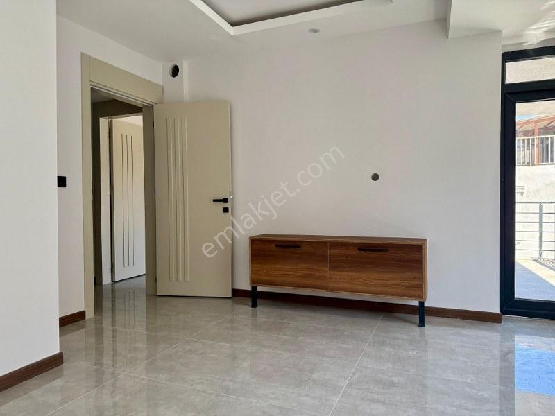 Fesleğen Mahallesinde 110m2 2+1 Sıfır Daire - Görsel 22