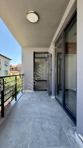 Fesleğen Mahallesinde 110m2 2+1 Sıfır Daire - Görsel 17