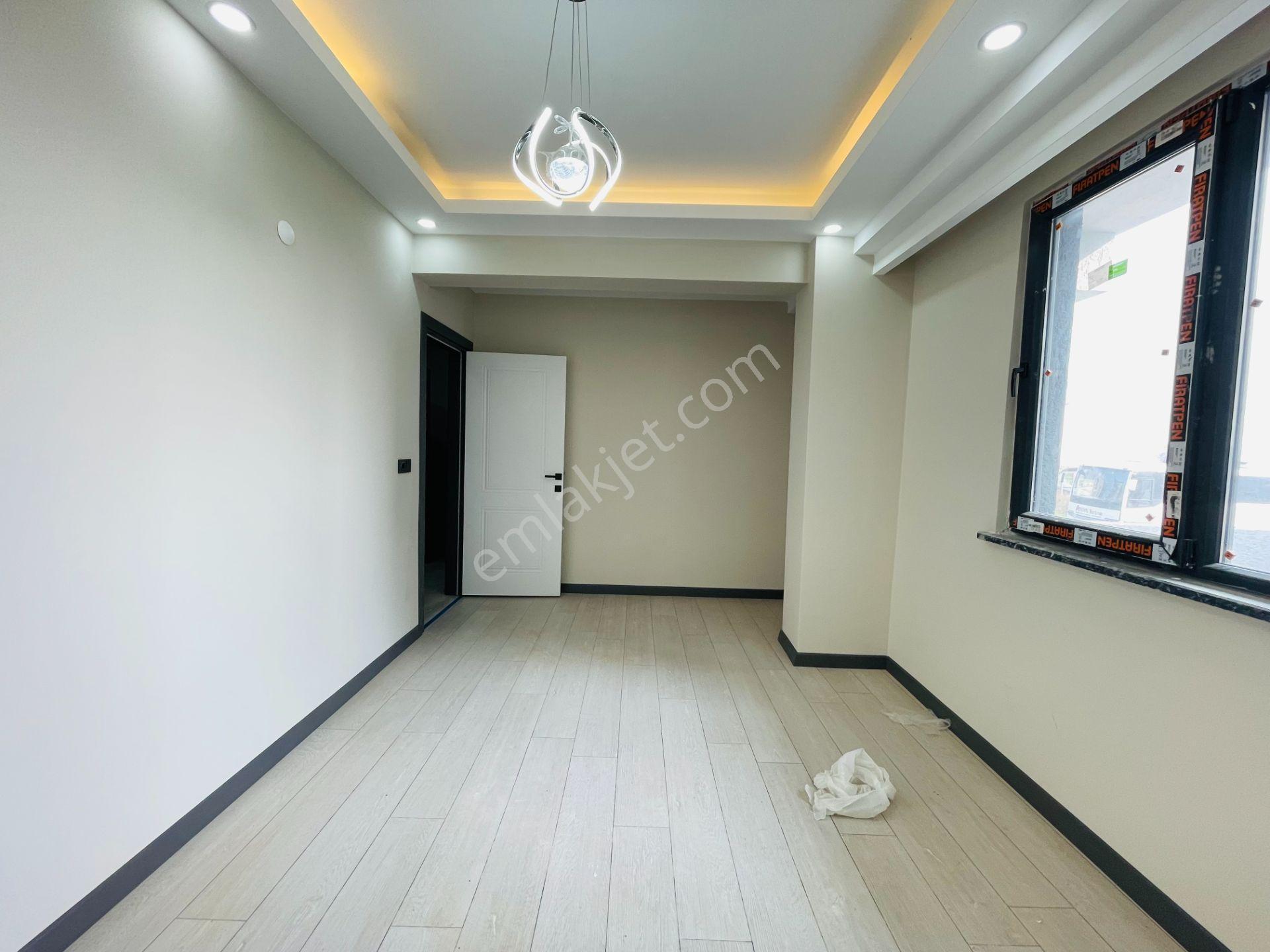 Güven'den Kapaklı'da Yerden Isıtmalı,otoparklı Teraslı 1+1 Daire - Görsel 11