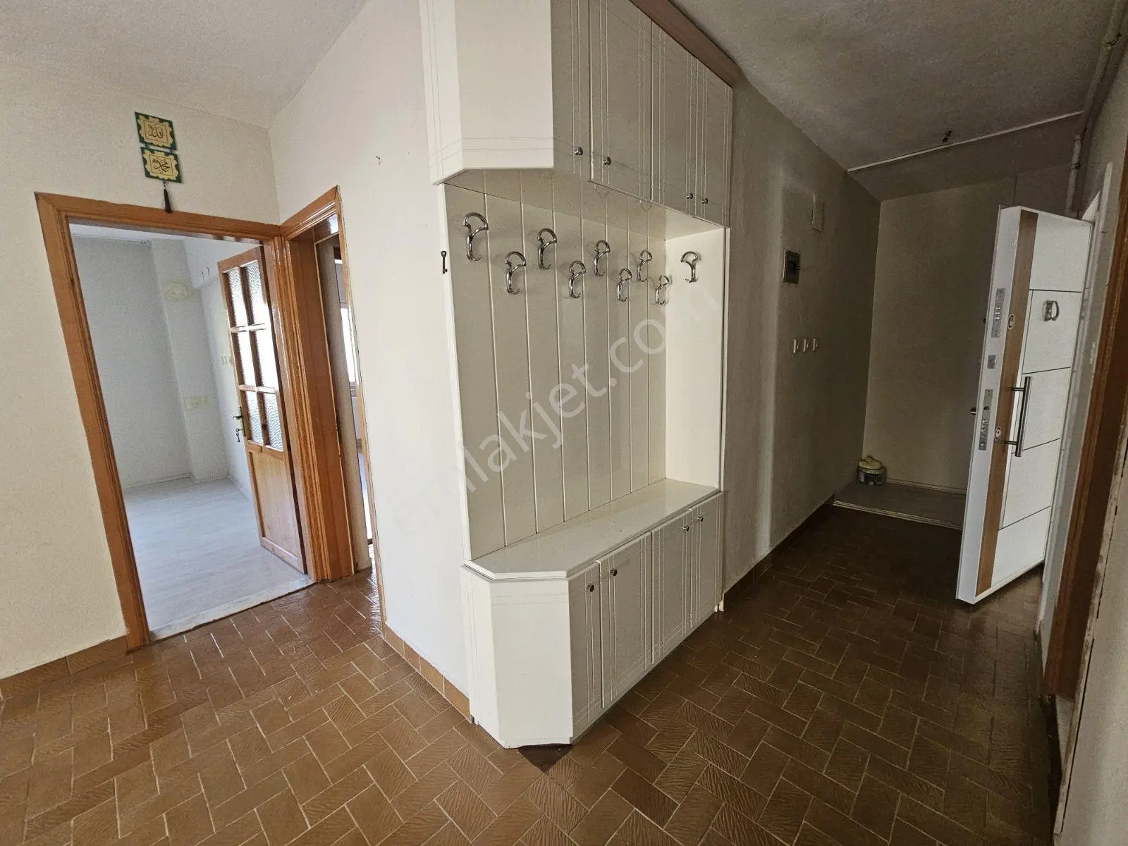 Yenişafak Mahallesinde 3,5+1 190m2 Kiralık Daire - Görsel 17