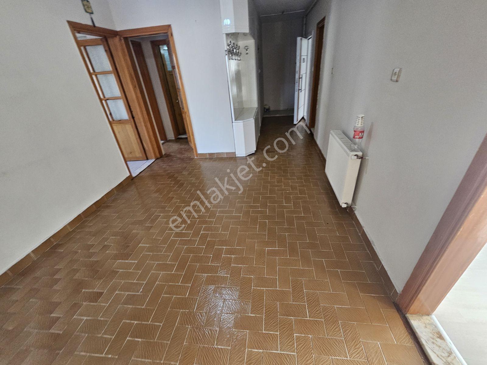 Yenişafak Mahallesinde 3,5+1 190m2 Kiralık Daire - Görsel 12