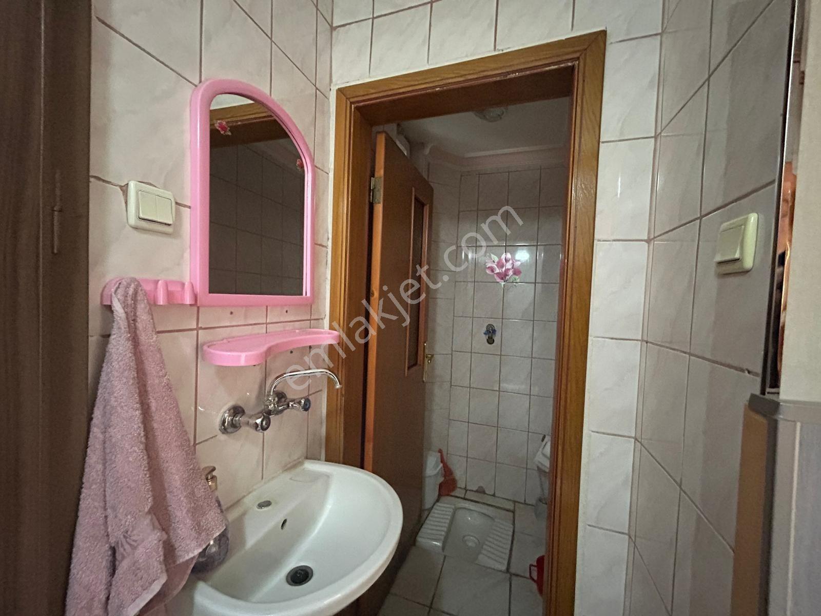 Batıkent Çakırlar'da Acil Satılık Full Yapılı 5+2 Köşe Villa - Görsel 6