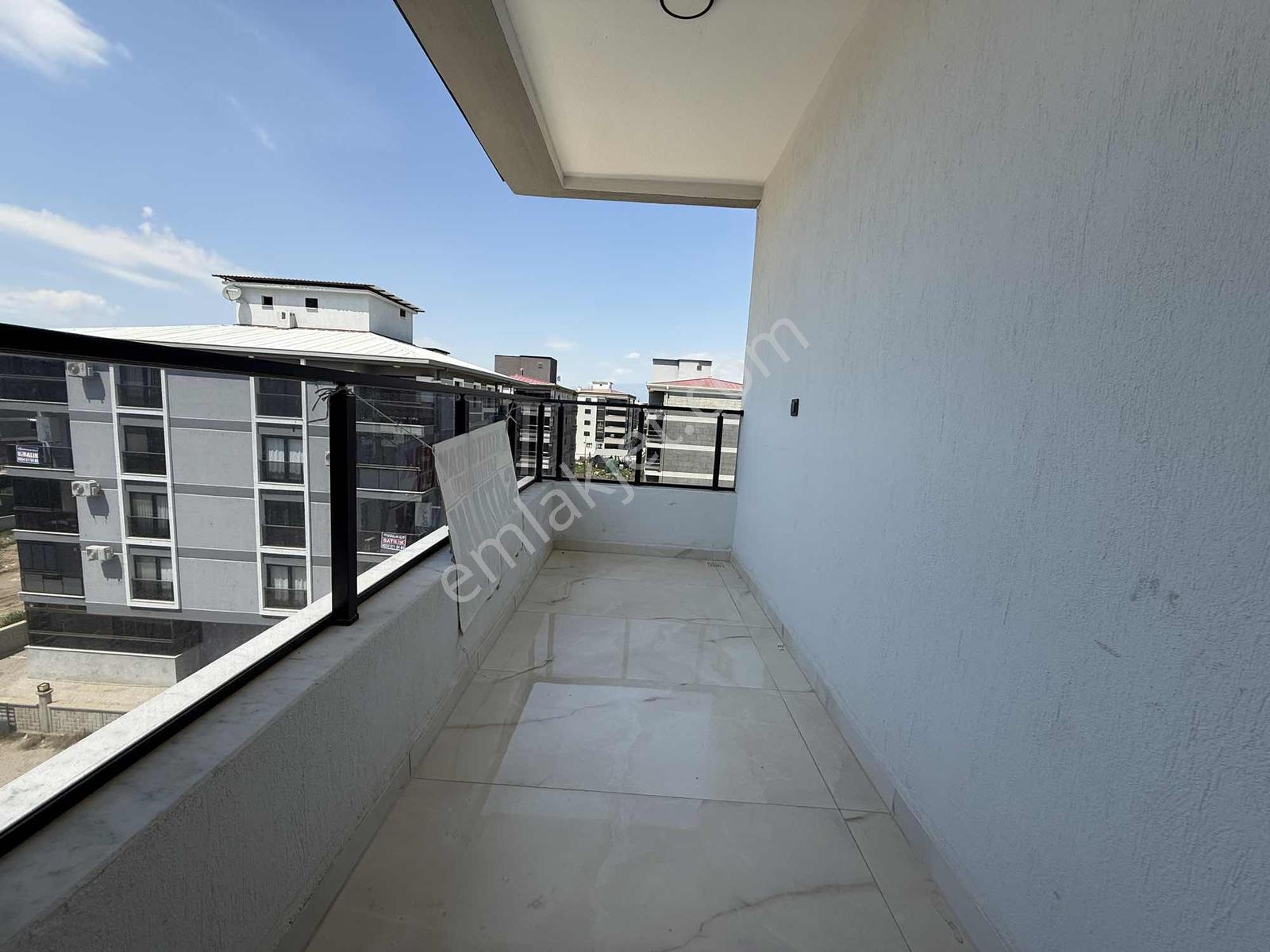 Yedieylül Mah. 3+1 145m² Ultra Lüx İşçilik Her Katta Tek Daire ! - Görsel 17