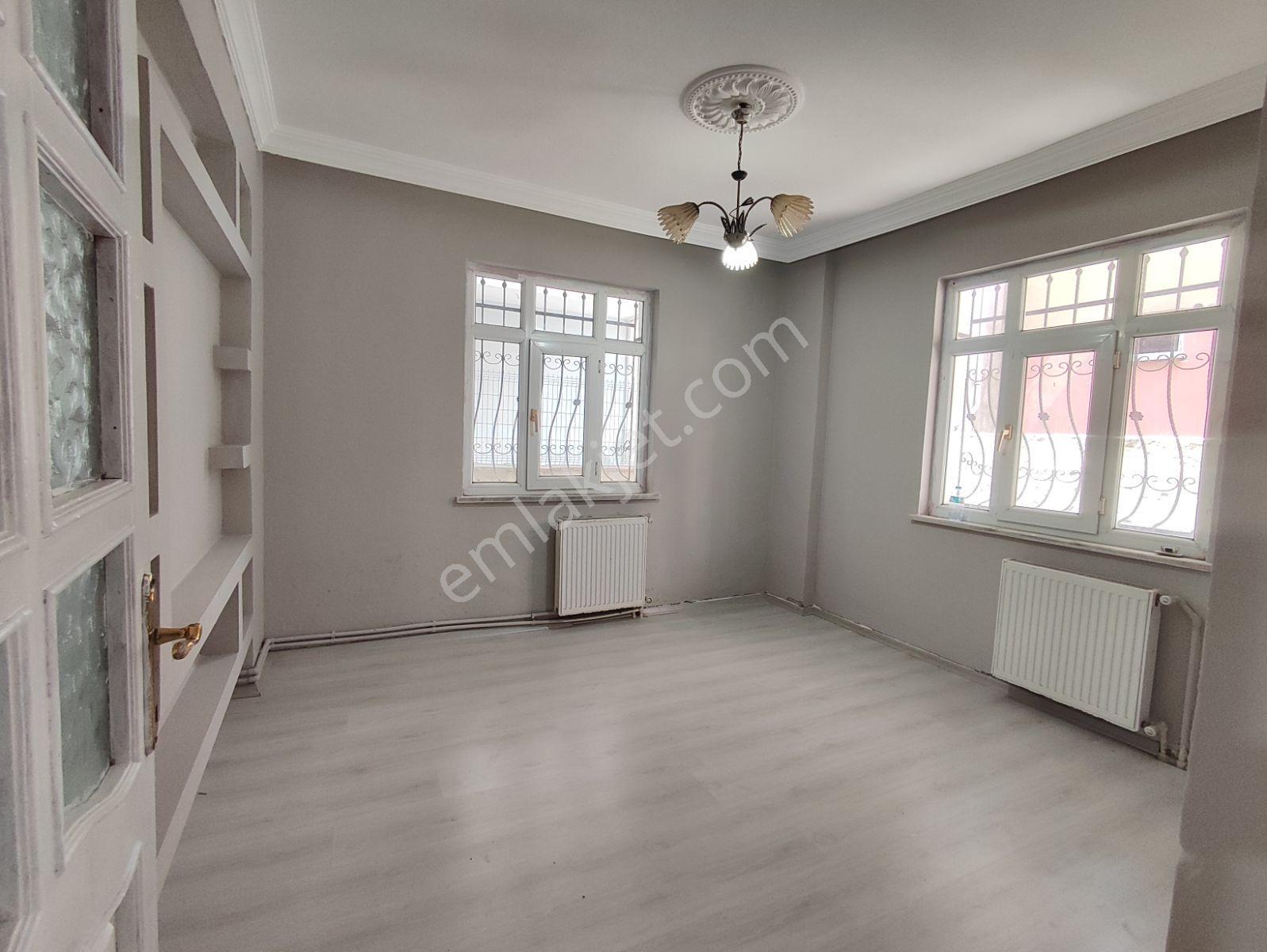 Kazanç Emlaktan Vatan Mahallesinde Kiralık 2+1 Giriş Daire - Görsel 16