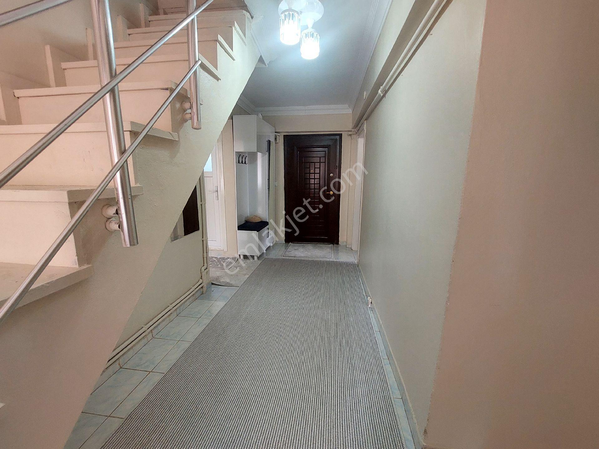 Gazi Osman Paşa Karayollarında Satılık Dubleks 3+2 180 M2 Metroya Yakın - Görsel 13