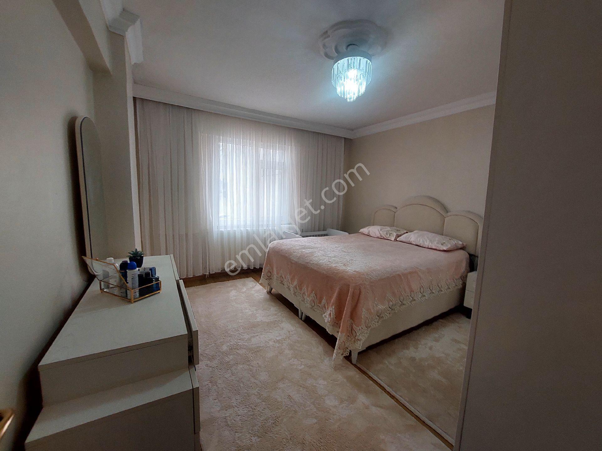 Gazi Osman Paşa Karayollarında Satılık Dubleks 3+2 180 M2 Metroya Yakın - Görsel 7