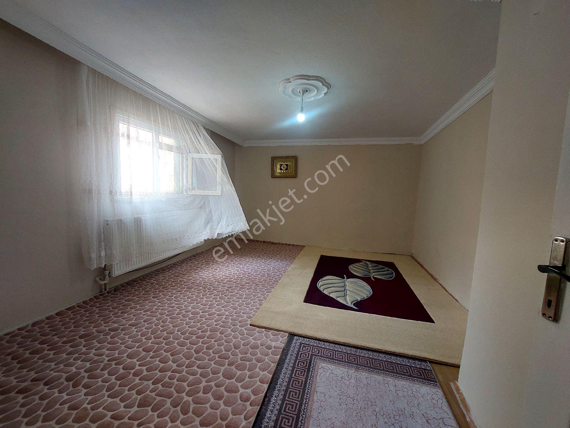 Gazi Osman Paşa Karayollarında Satılık Dubleks 3+2 180 M2 Metroya Yakın - Görsel 16