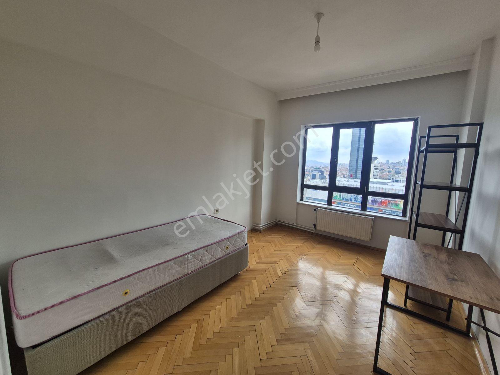 Taurus Avm Karşısı İdareciler Sitesi Y. Şerefiye Satılık 3+1 - Görsel 27