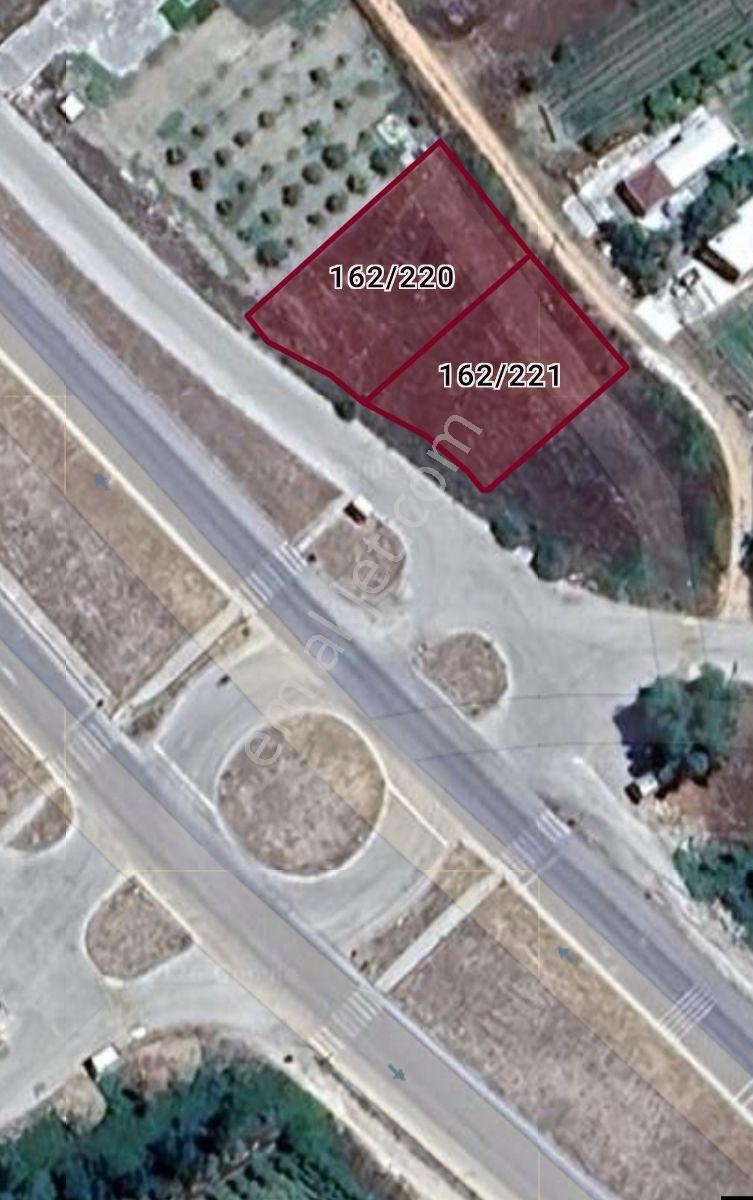 Antalya Burdur Karayolu Üzeri;ticari,showroom,konut Yapılabilir.