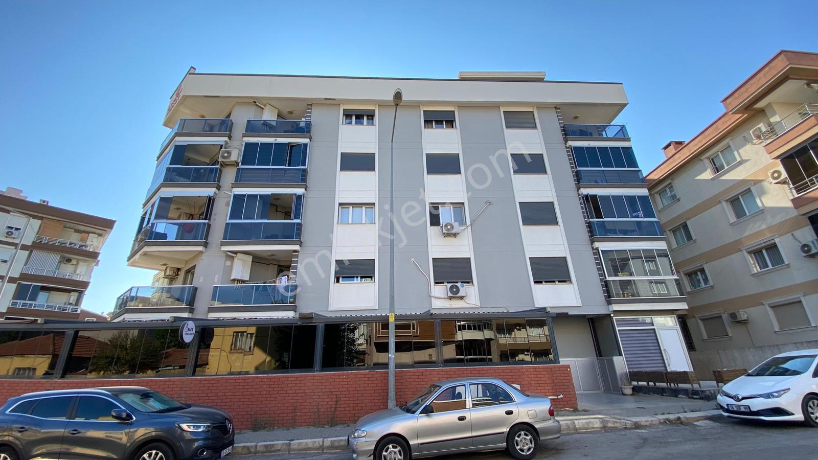 Koyuncu Group Tan Belediye Yanı 3+1 Geniş Satılık Daire - Görsel 2