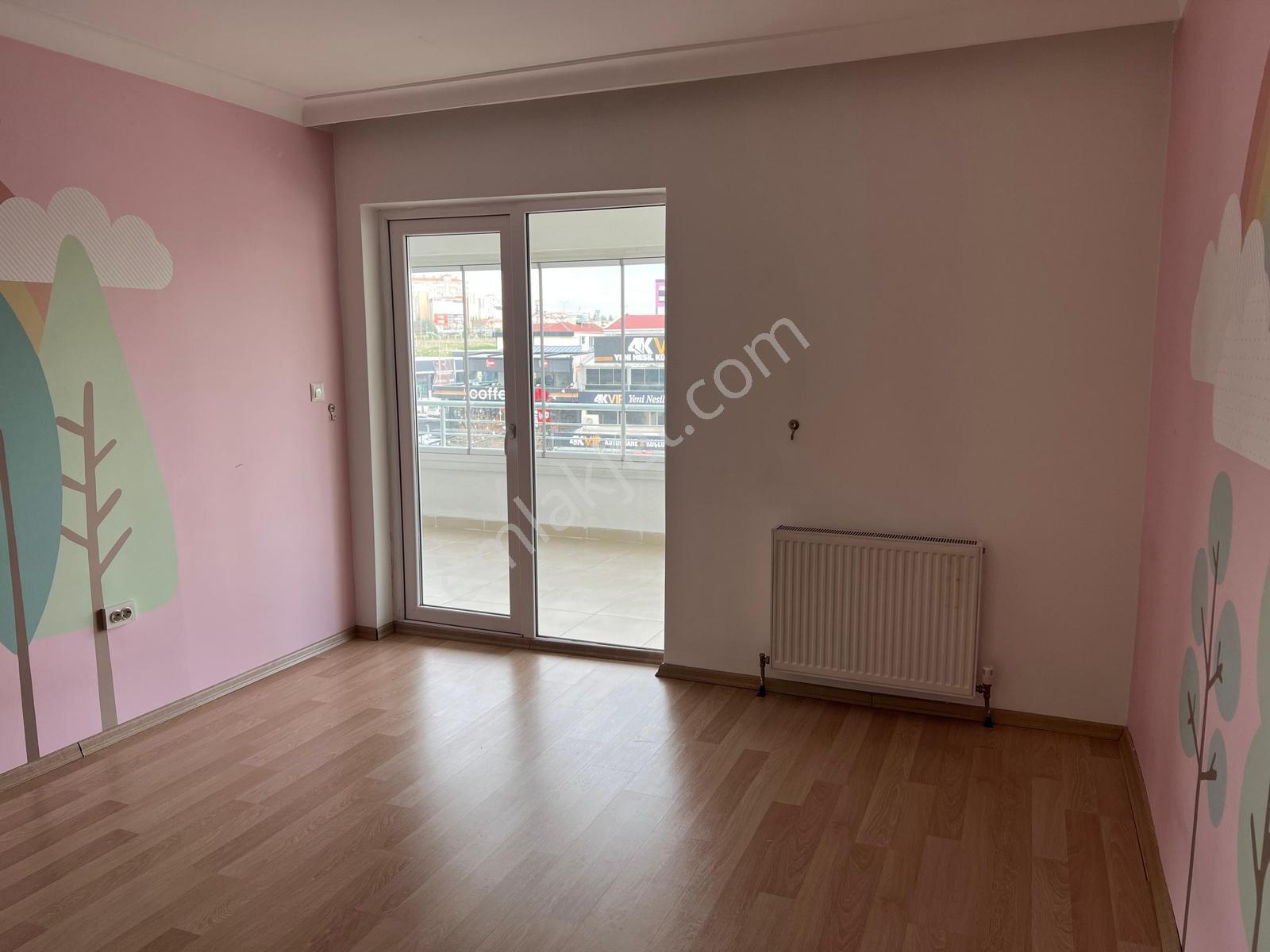 Kartal'dan Botanik Metro Yakını 3+1 Kiralık Lüks Daire - Görsel 13