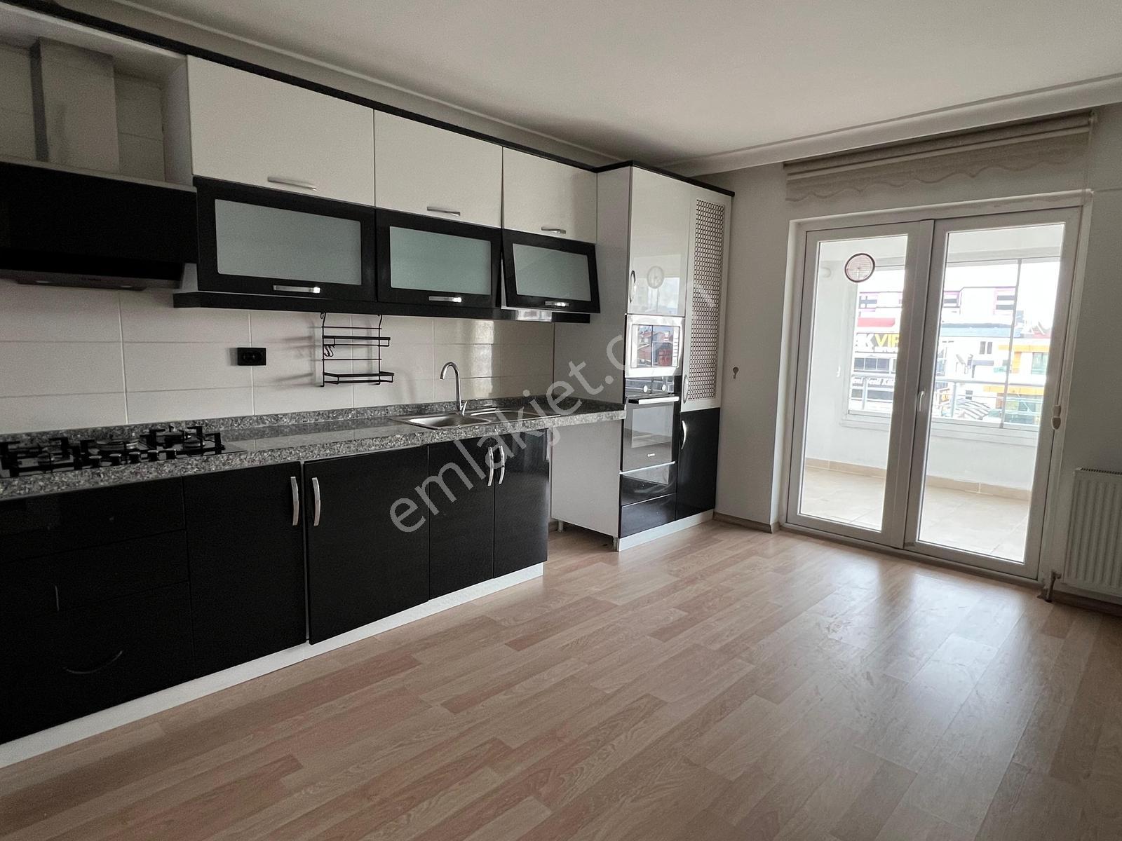 Kartal'dan Botanik Metro Yakını 3+1 Kiralık Lüks Daire